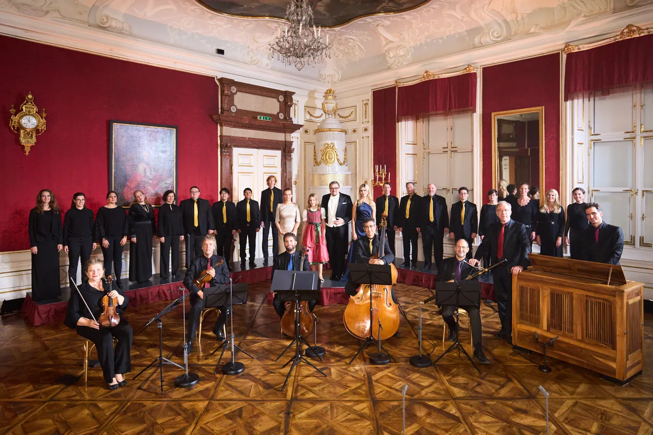 Ensemble Zefiro und Bachchor Salzburg mit Michael Schade, Leopoldine Richards und Miriam Kutrowatz im DomQuartier Salzburg
