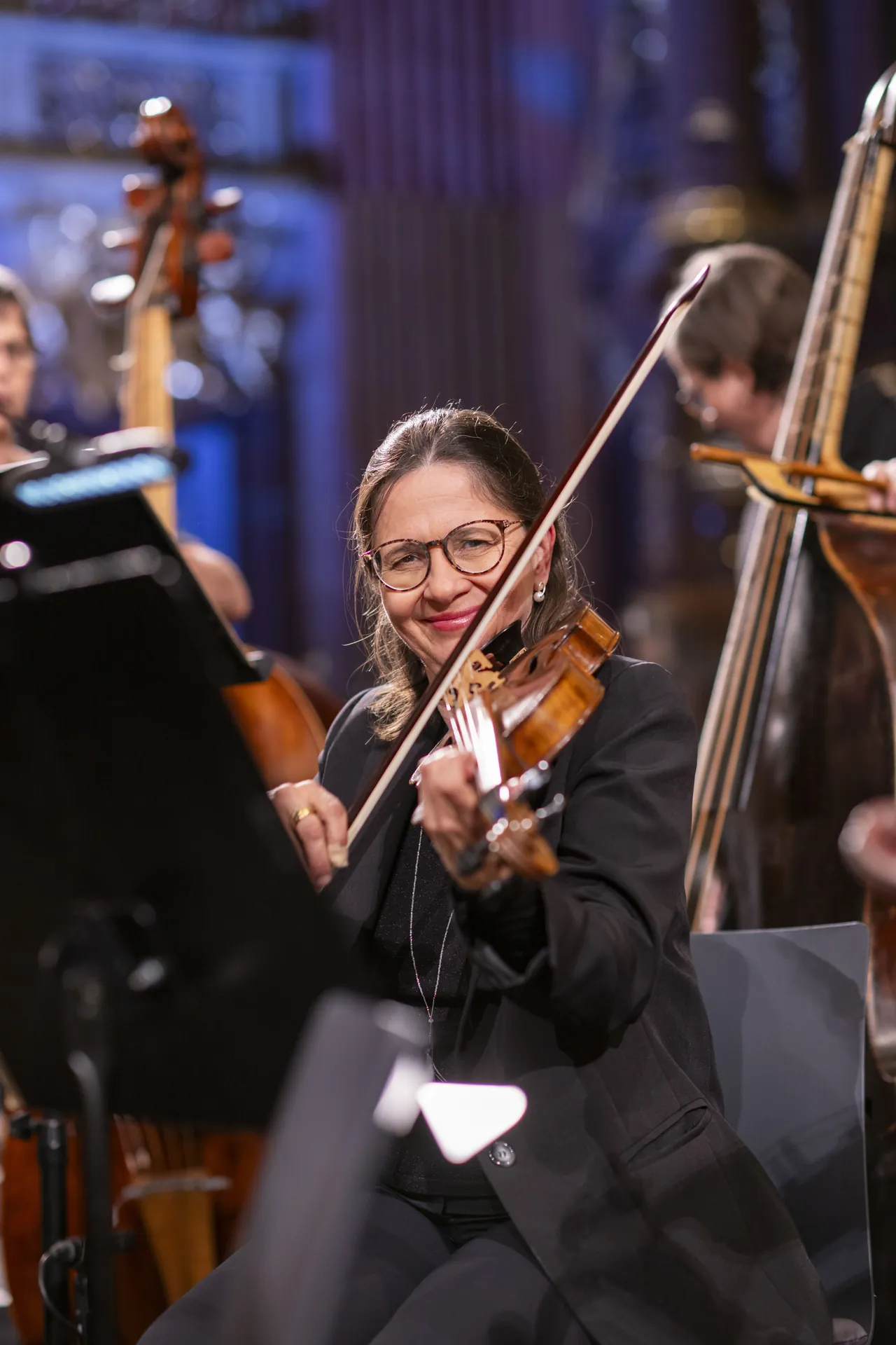 Geigerin des Concentus Musicus Wien während des Konzerts