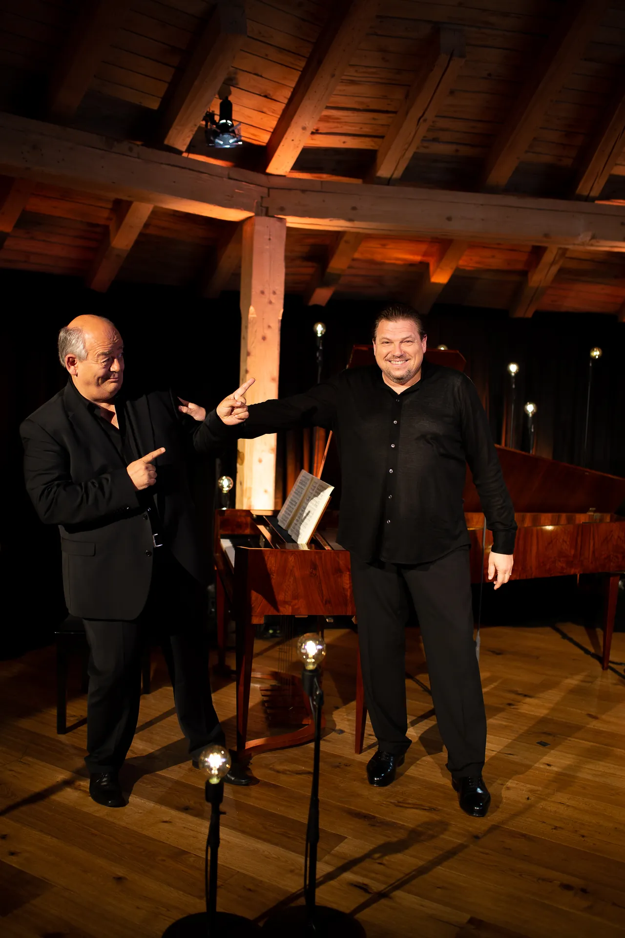 Christoph Hammer und Michael Schade am Hammerflügel im Auditorium von Schloss Mittersill